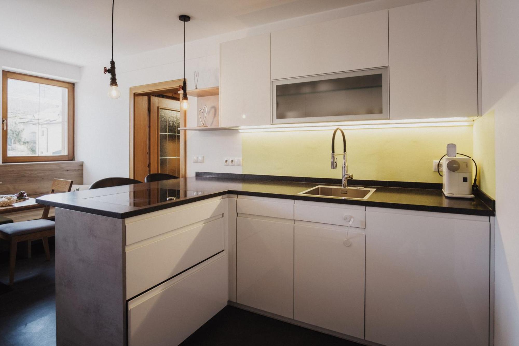 Toellhof Studio Stube Брессаноне Экстерьер фото